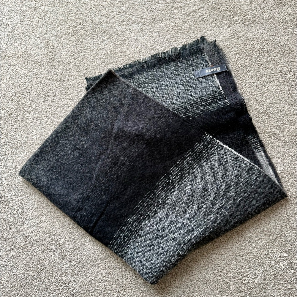 Roots Scarf- Gray and Black Plaid- fleece one size